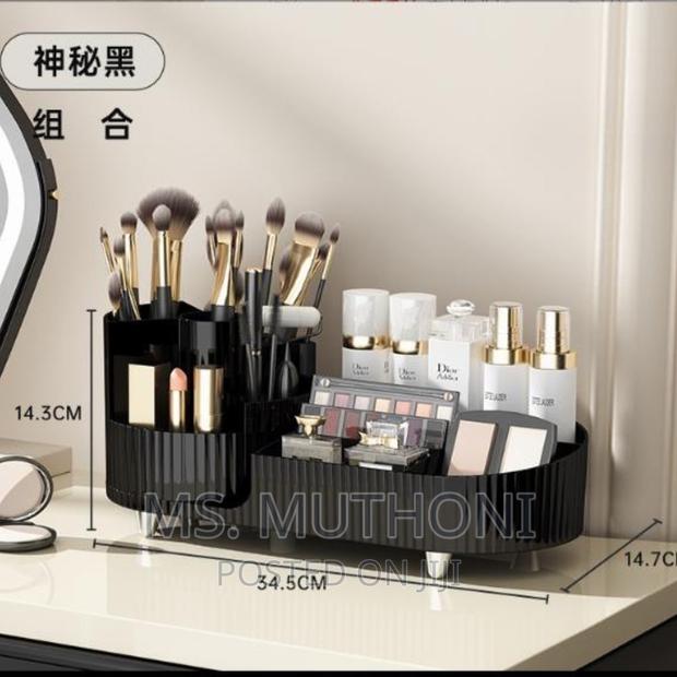 Rotatable Cosmetic/ Makeup Storage Box*