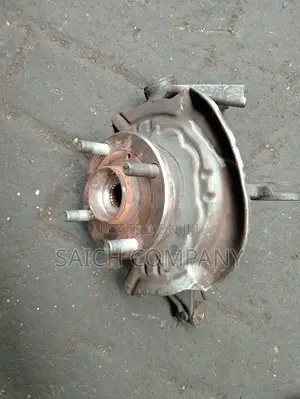 Daihatsu Mira Front Wheel Hub