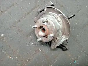 Daihatsu Mira Front Wheel Hub