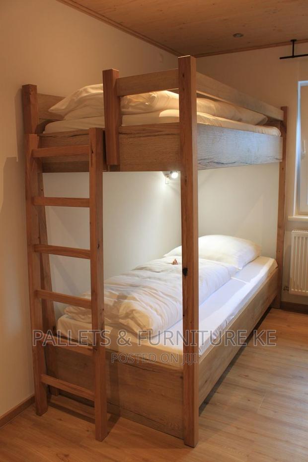 Customizable Bunk Bed(3.5 By6 Up and Down)