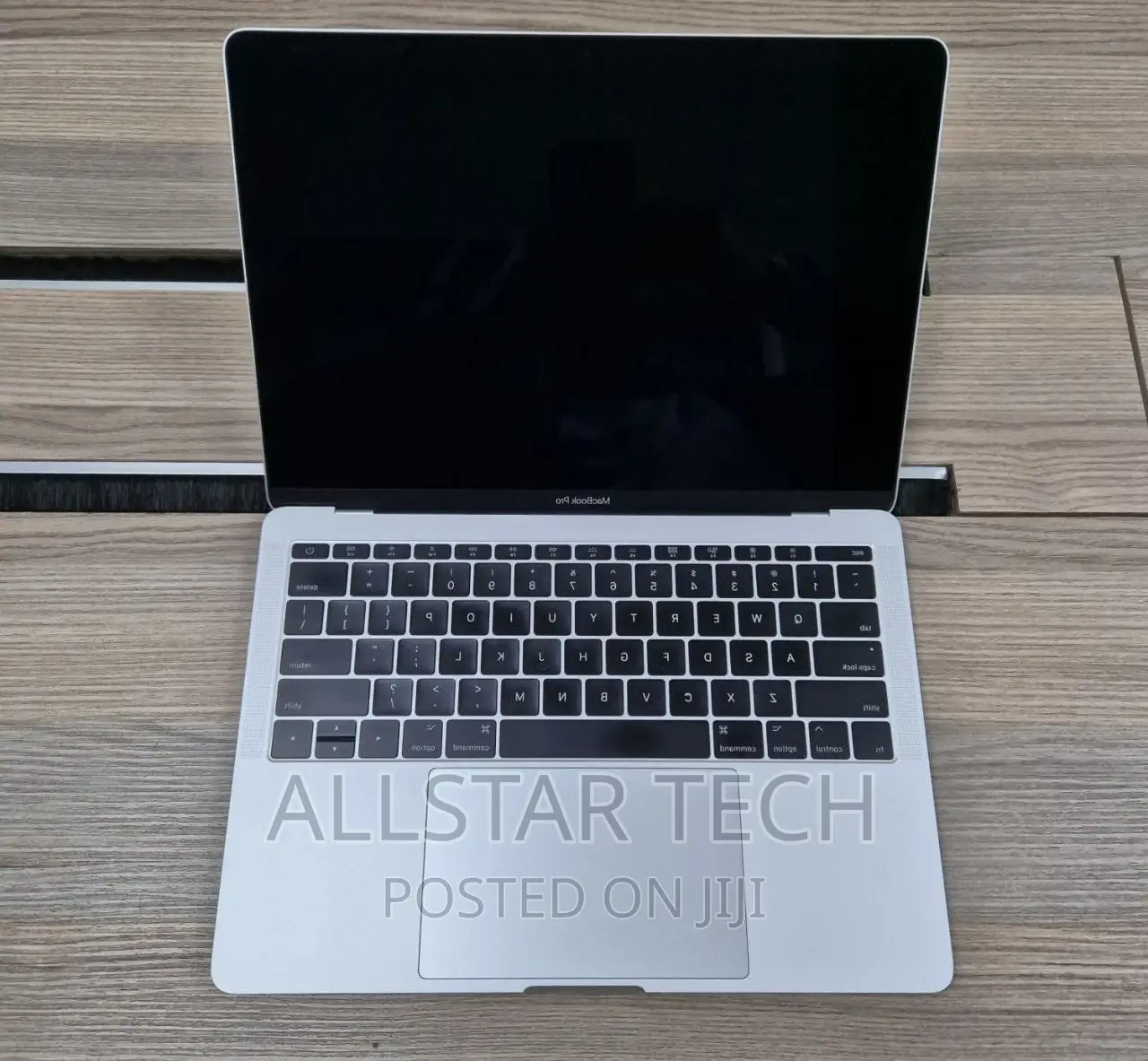 Laptop Apple MacBook Pro 2017 16GB Intel Core I5 SSD 256GB