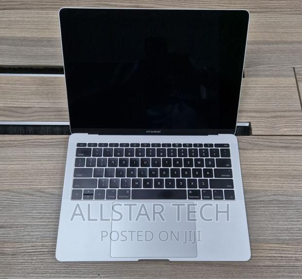 Laptop Apple MacBook Pro 2017 16GB Intel Core I5 SSD 256GB - main view