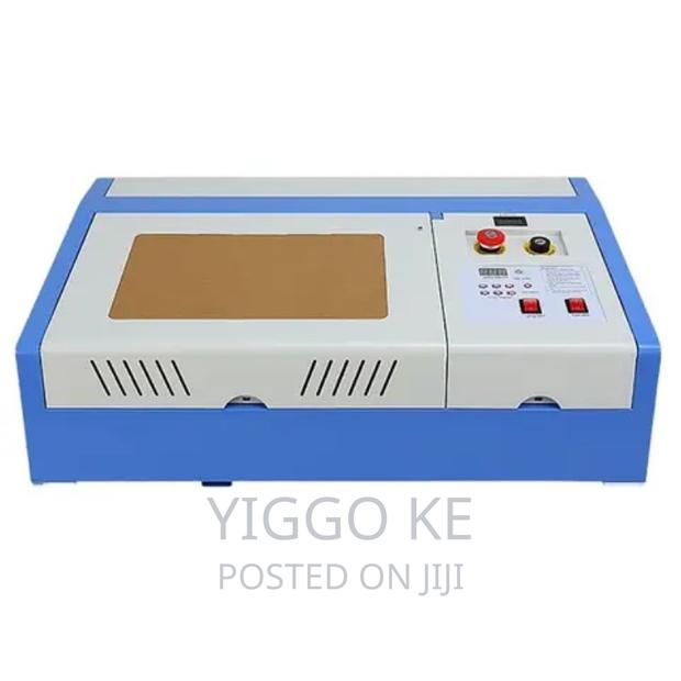 20x30cm 40W Desktop Laser Engraving and Cutting Machines