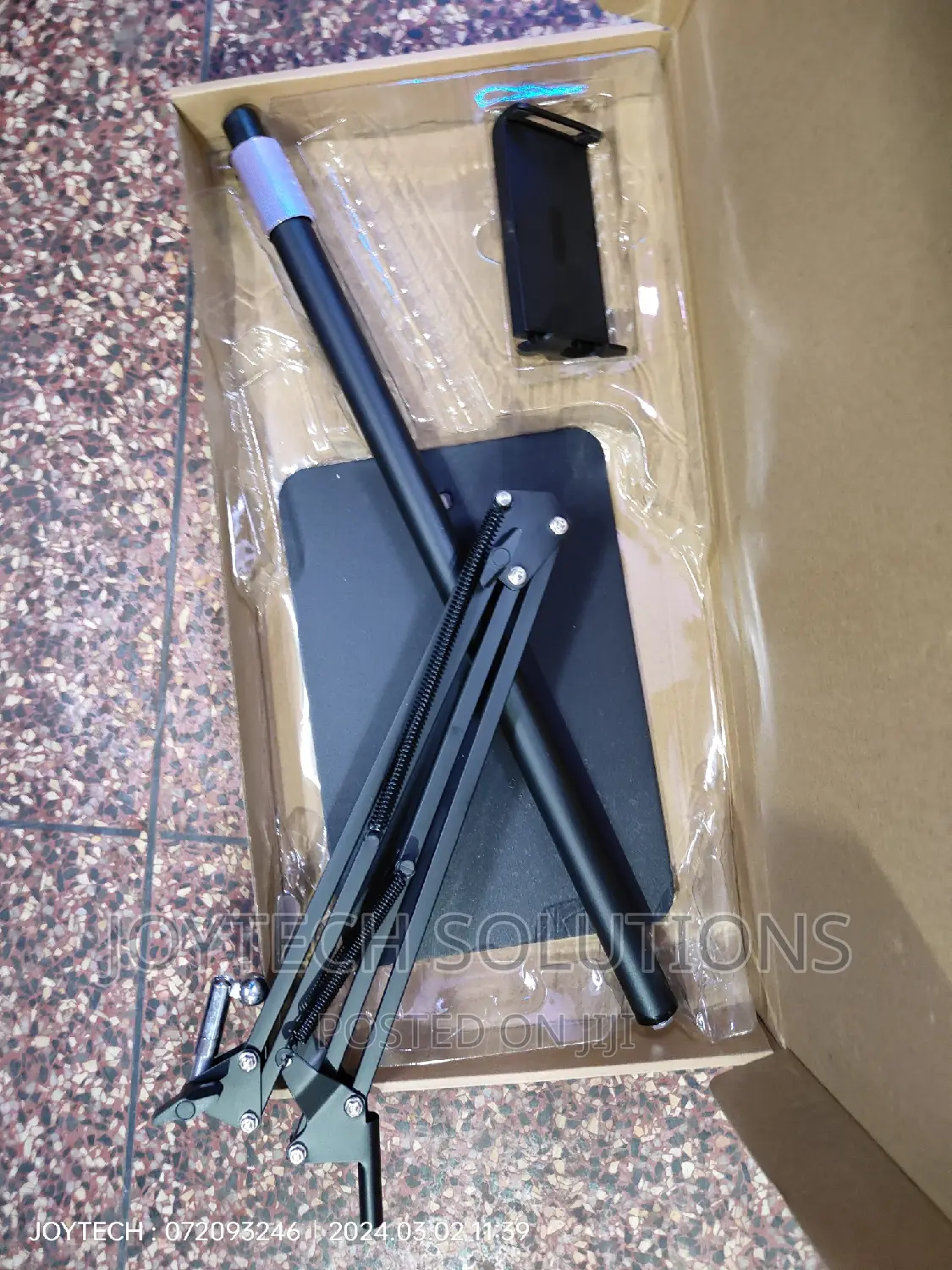 Tablet /iPad / Phone , Stand. Universal iPad Tablet Holder.