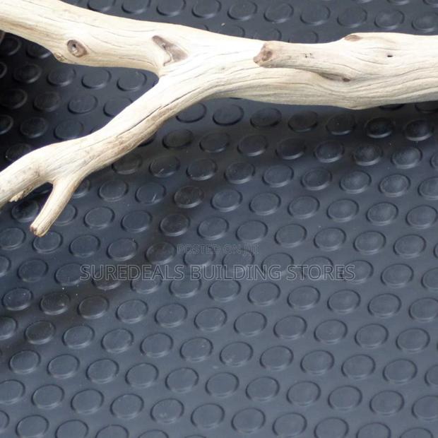 Coin-Pattern Rubber Flooring - thumbnail 3