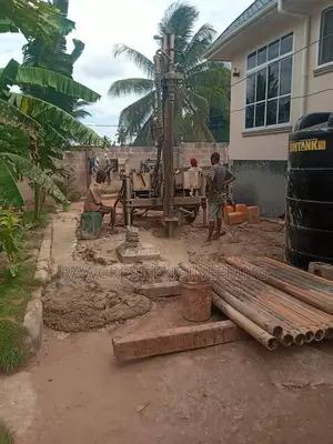 Borehole Camera and Drilling Services