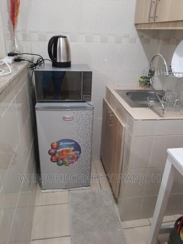 Bedsitter Airbnb in South B - thumbnail 7