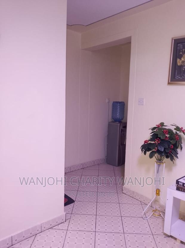 One Bedroom South B Airbnb - thumbnail 2