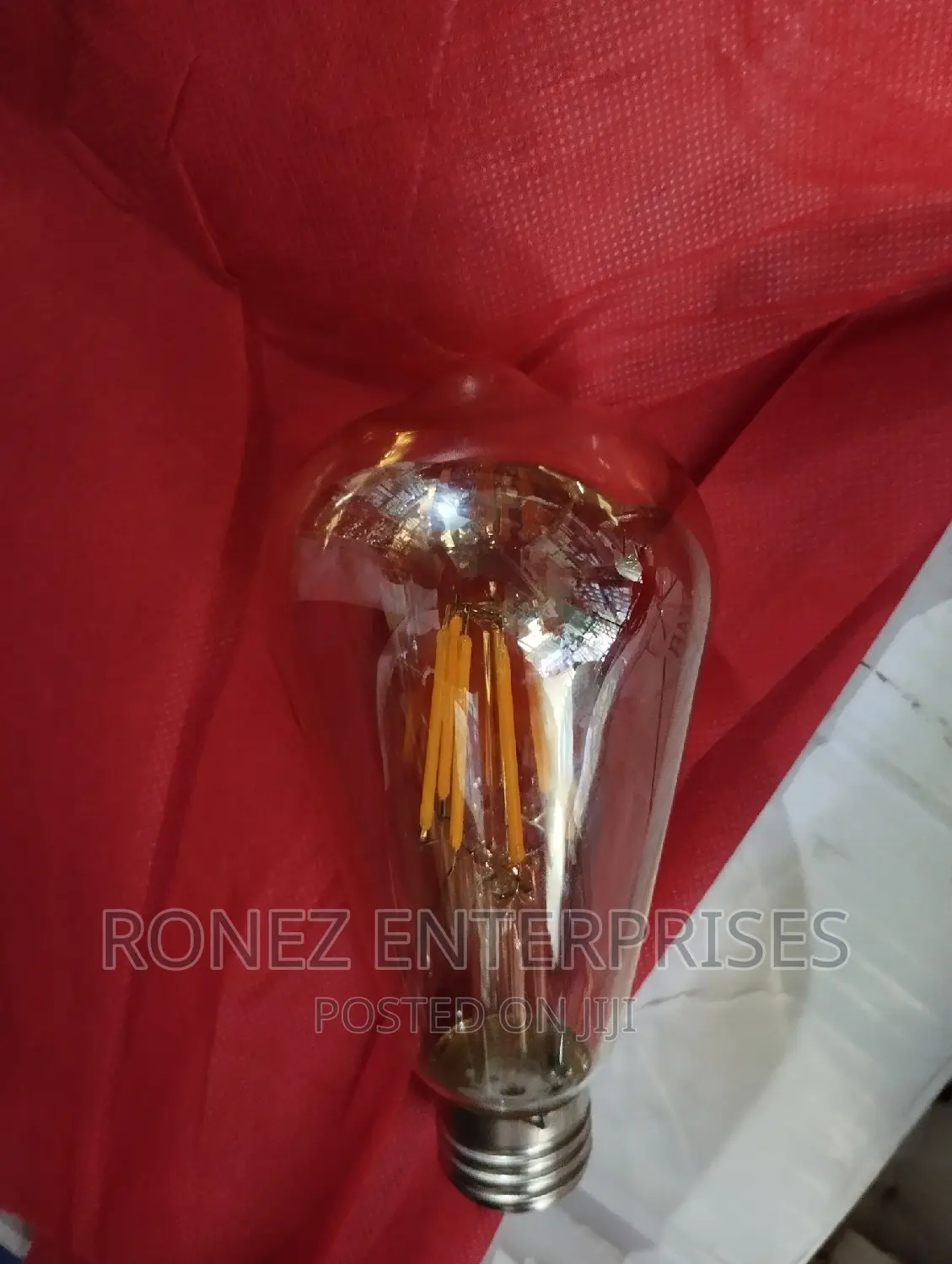 Filament Bulb 8 WLT