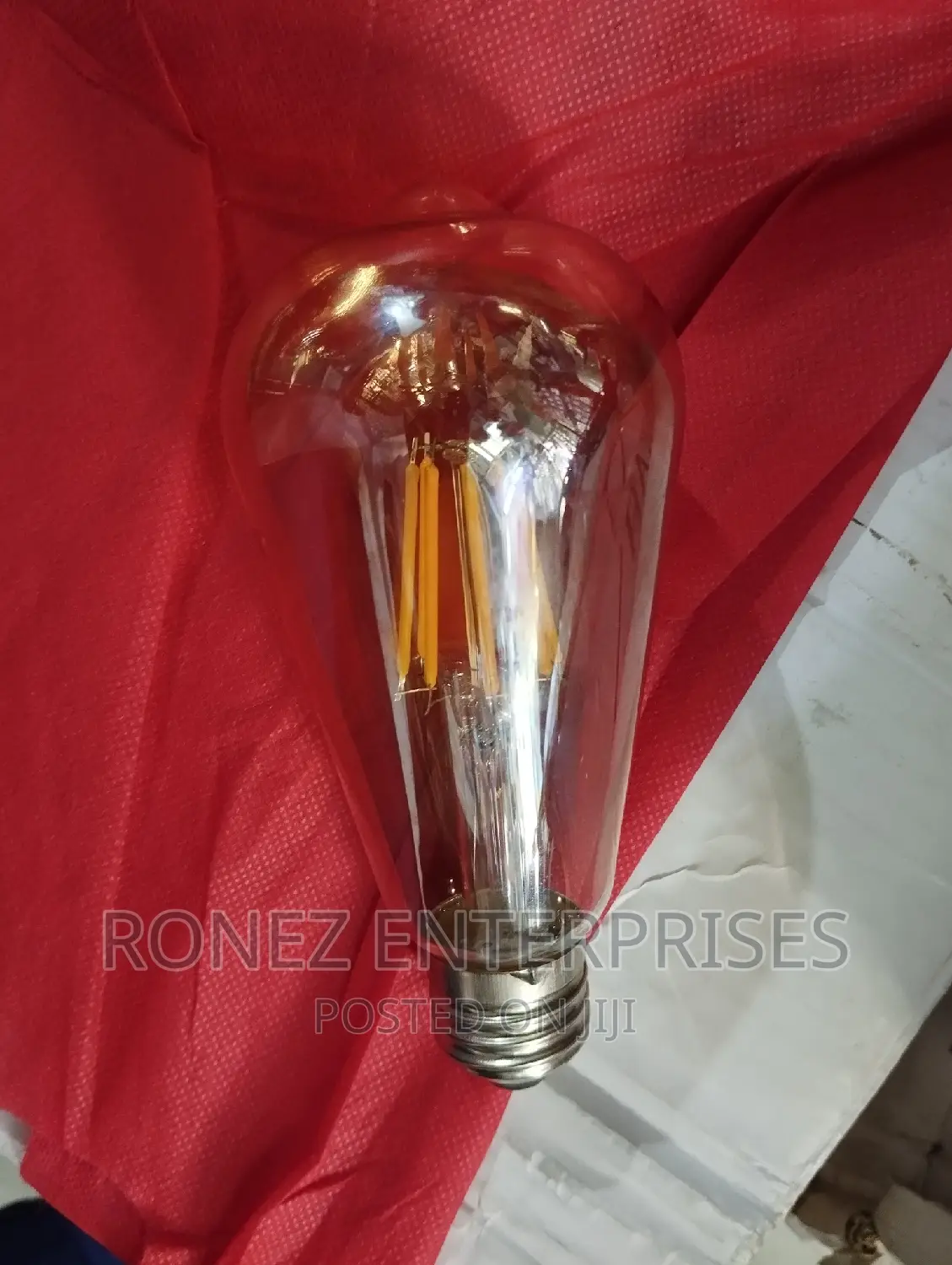Filament Bulb 8 WLT