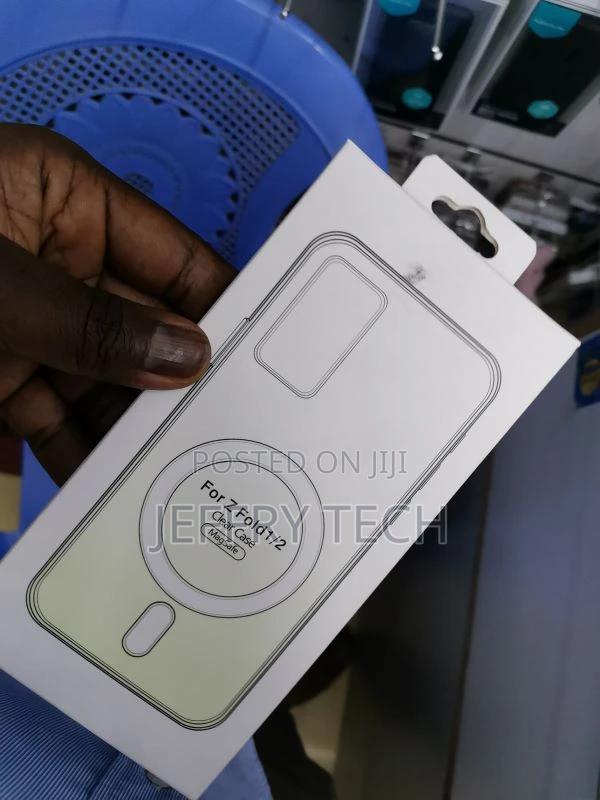 Samsung Galaxy Z Fold 2 Case for Magsafe Wireless Charging M - thumbnail 2