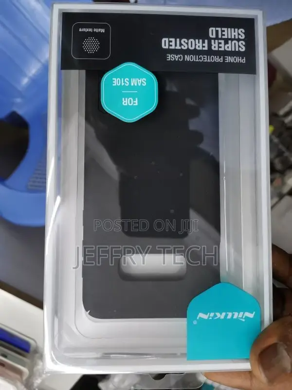 Nillkin Samsung Galaxy S10e Super Frosted Shield Back Case