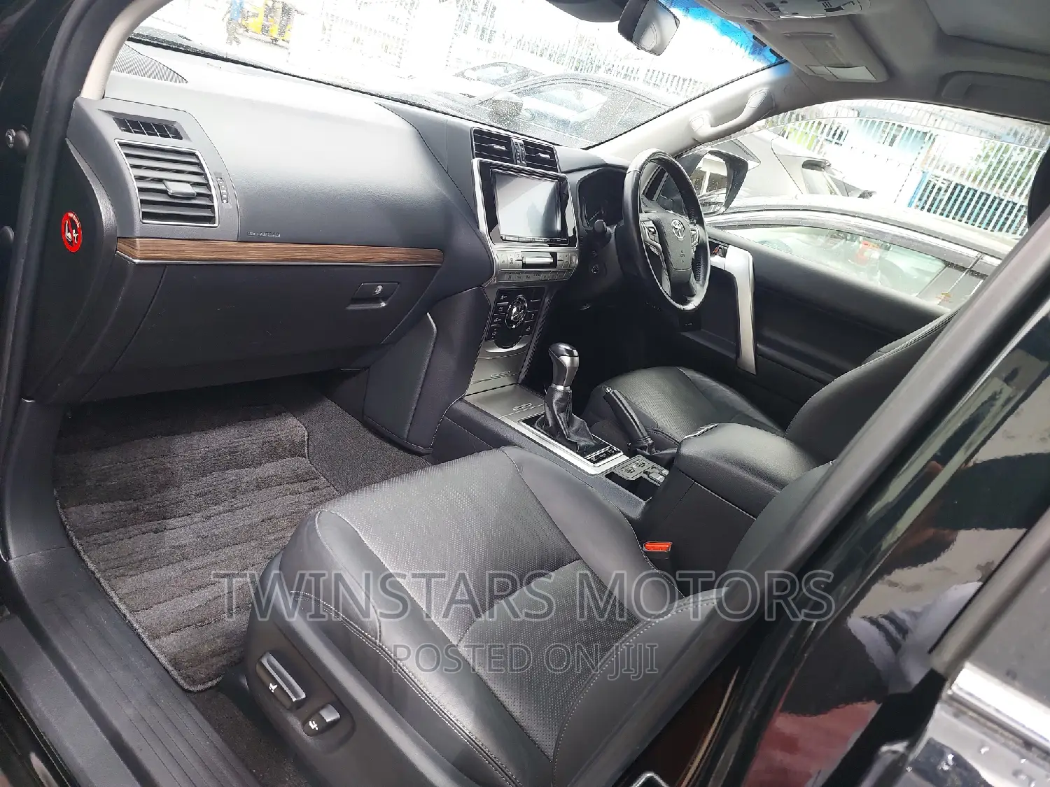 Toyota Land Cruiser Prado 2.8 2018 Black