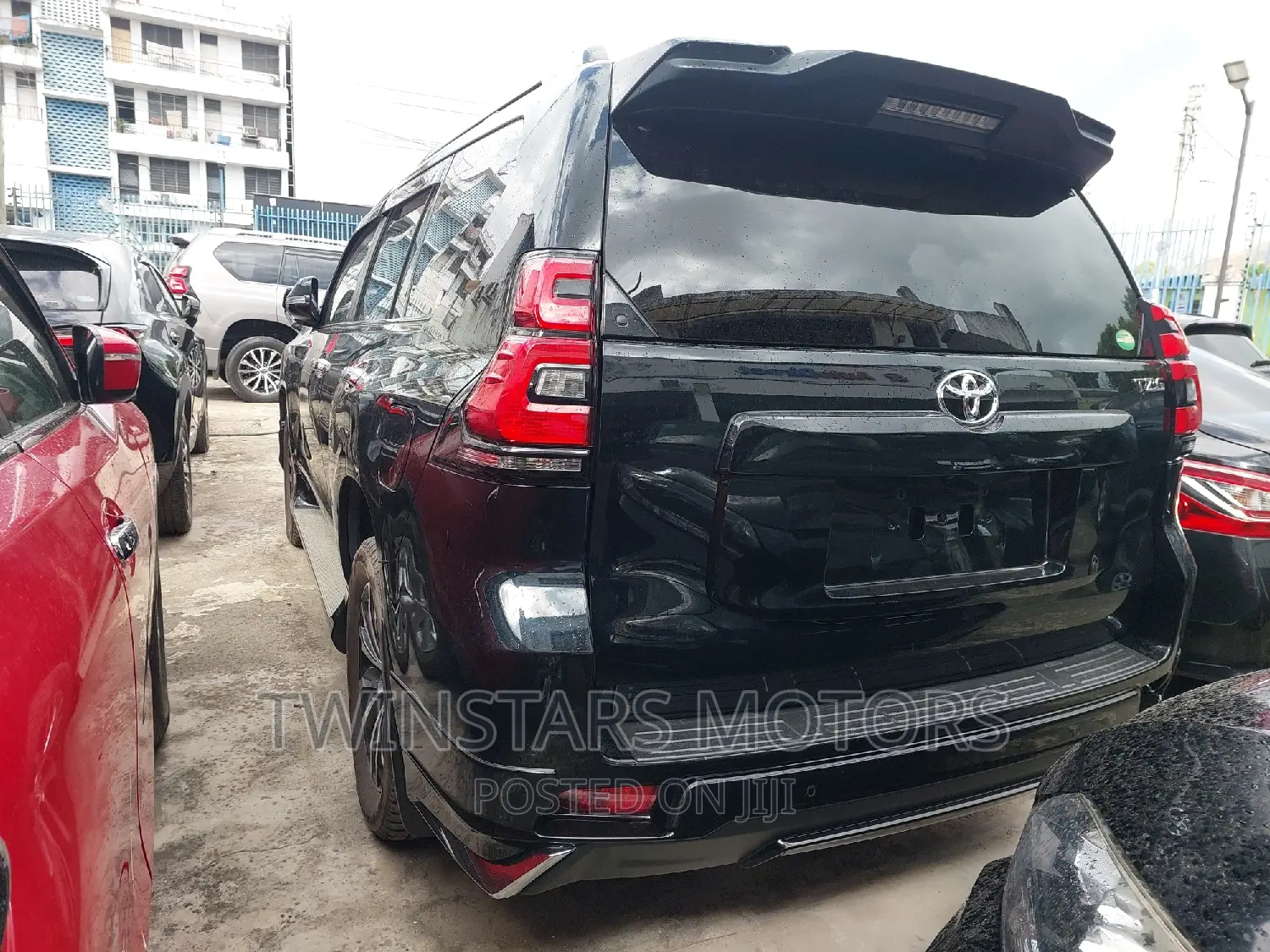 Toyota Land Cruiser Prado 2.8 2018 Black