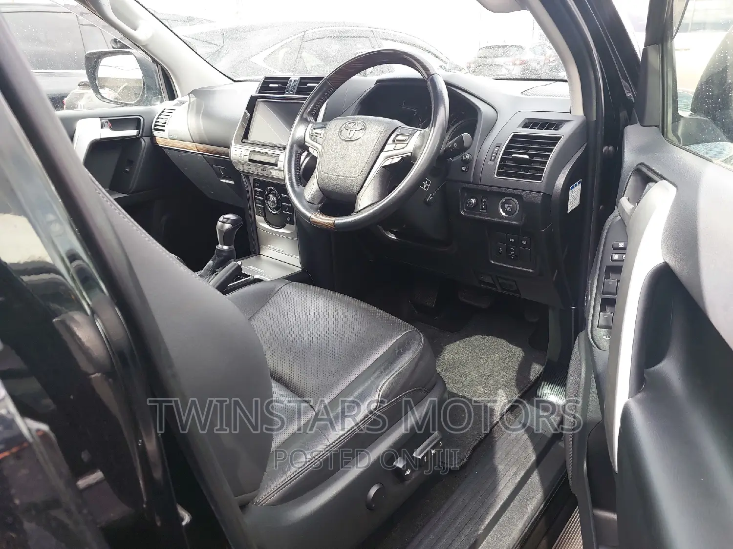 Toyota Land Cruiser Prado 2.8 2018 Black