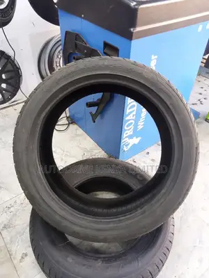 245/40r18 Maxtrek Tyre