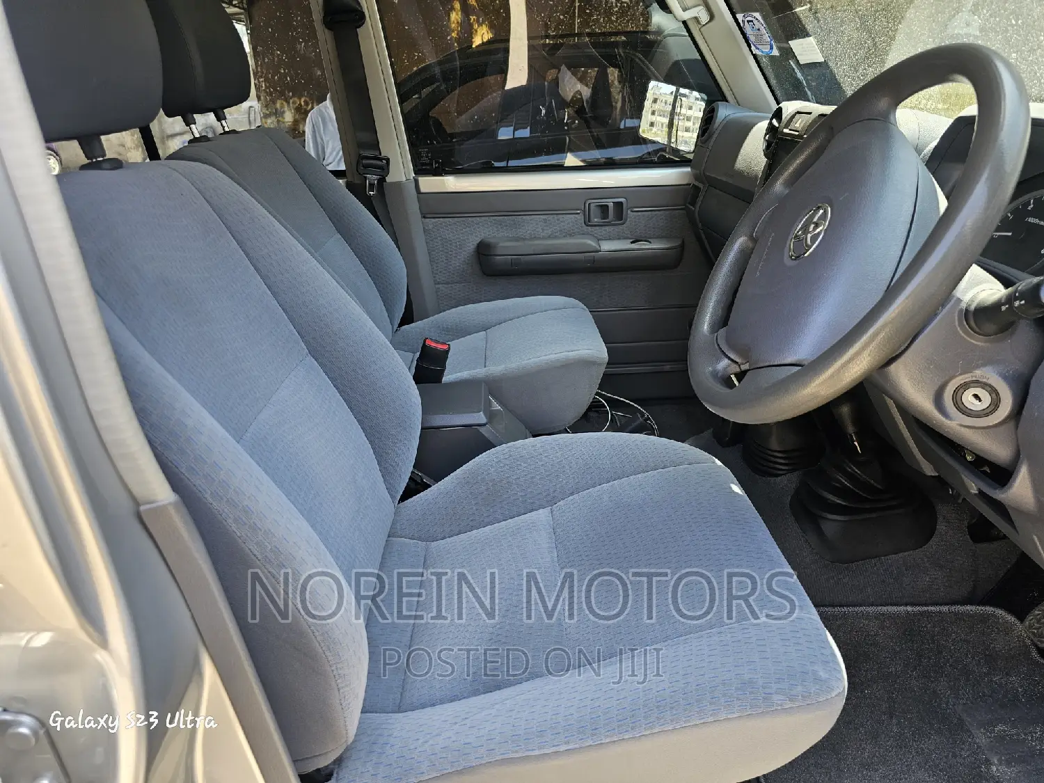 Toyota Land Cruiser 2017 Gray