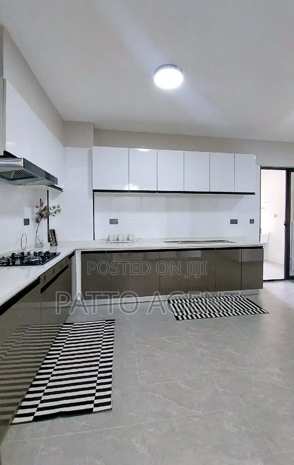 3bdrm Apartment in Lavington, Valley Arcade for sale