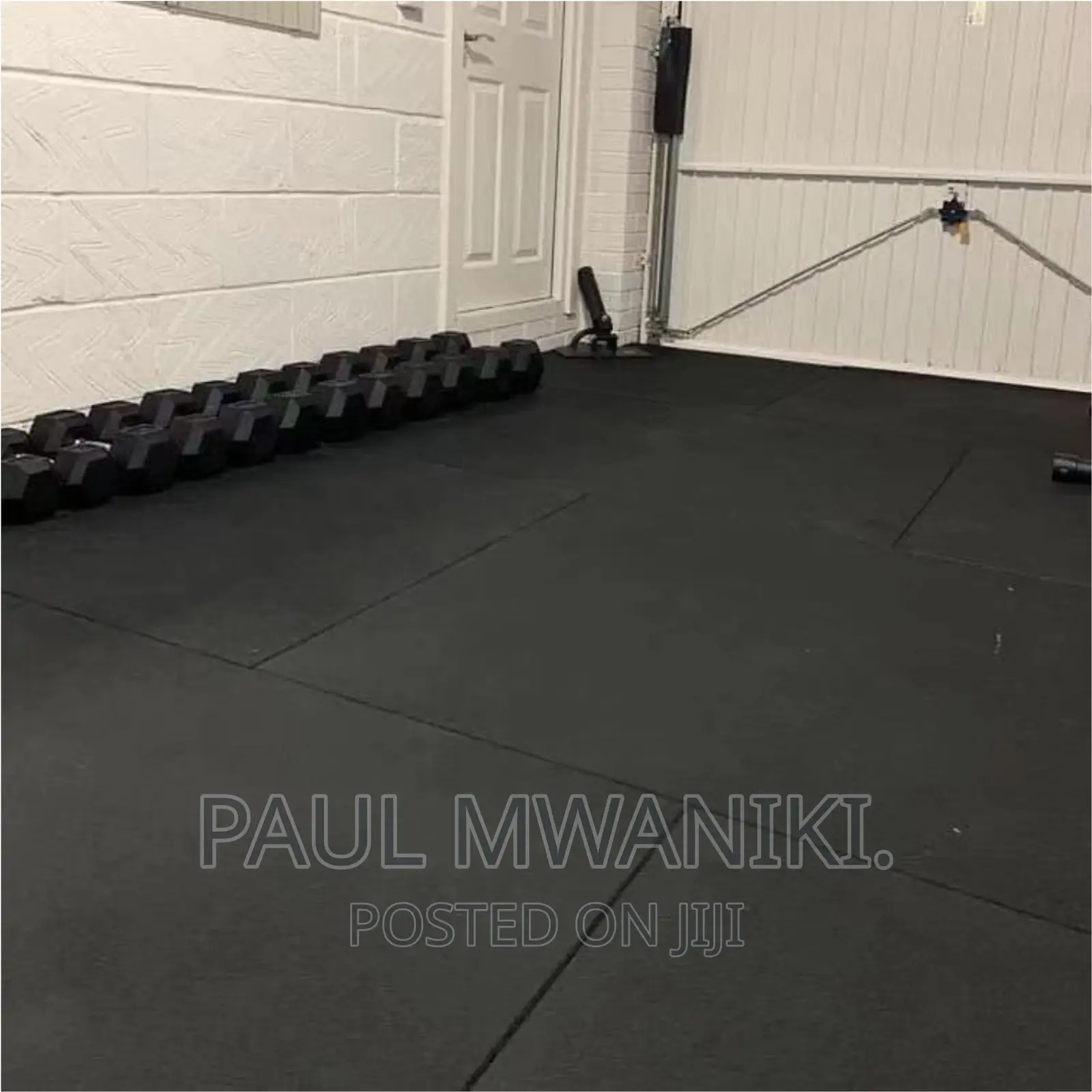 Commercial Rubber Gym Flooring Black - 15mm Gym Mats 1MX1M.
