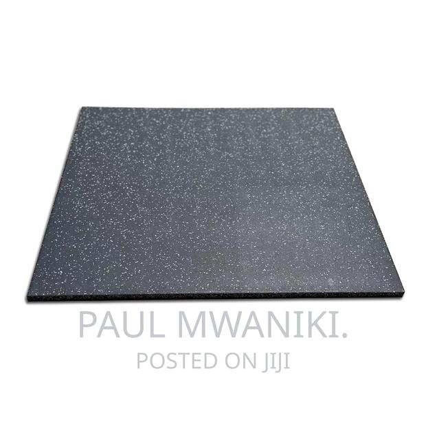Commercial Rubber Gym Flooring Tile 1m X 1m X 10mm – Black