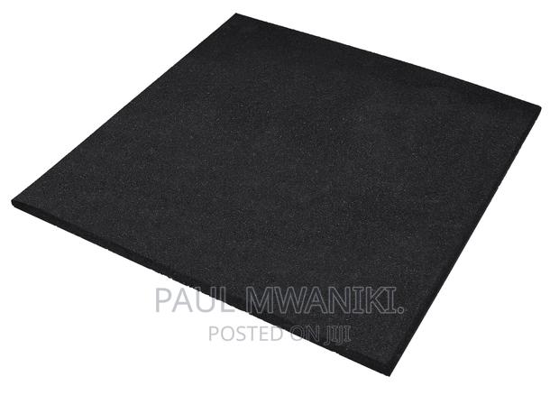 Commercial Rubber Gym Flooring Tile 1m X 1m X 10mm – Black - thumbnail 2