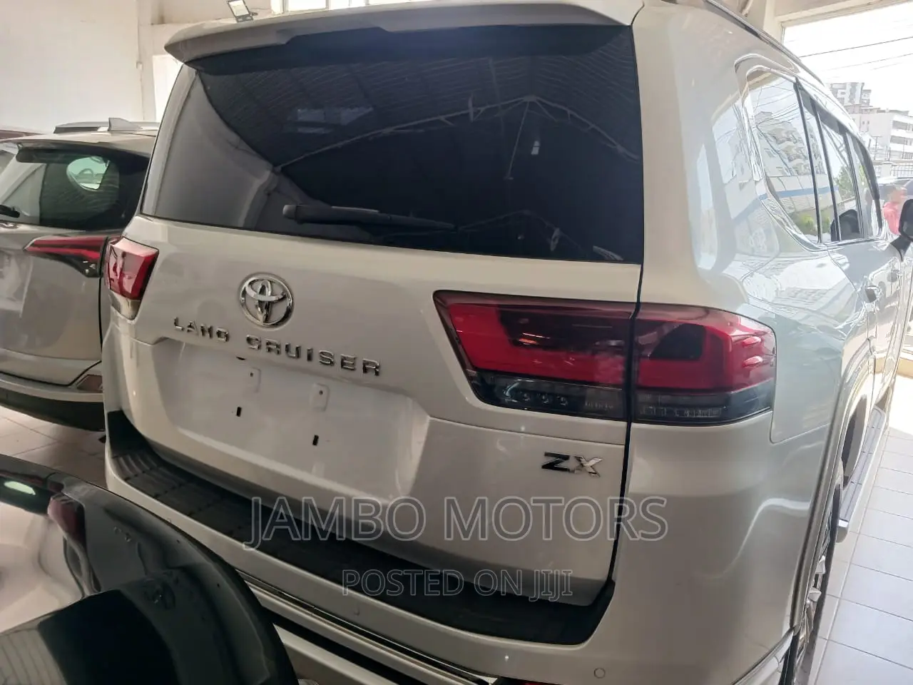 Toyota Land Cruiser 3.5 Petrol 4WD 2022 White