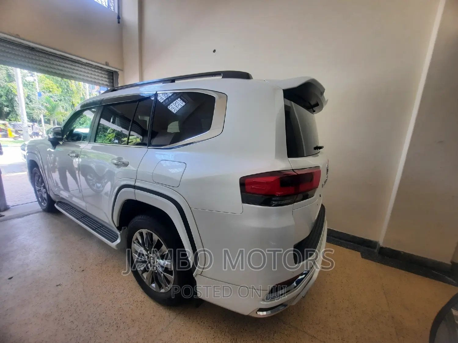 Toyota Land Cruiser 3.5 Petrol 4WD 2022 White