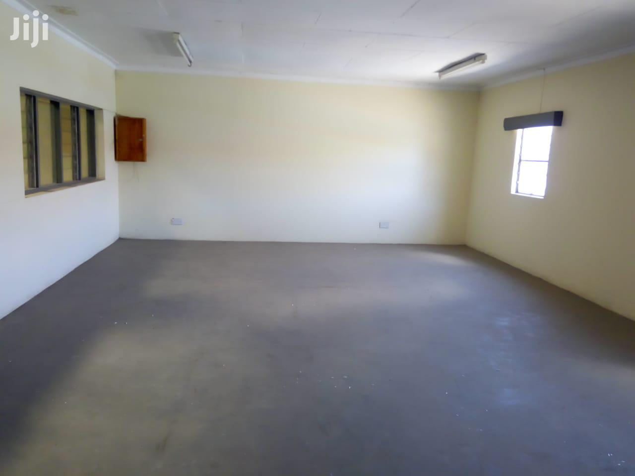 Warehouse 4500sqft on Falcon Rd Industrial Area for Sale
