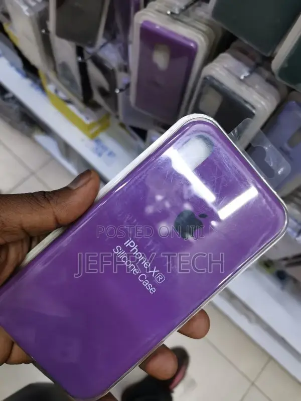 iPhone X / XS Full Cover Silicone Case Purple