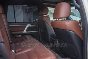 Toyota Land Cruiser 4.6 V8 ZX 2018 Pearl