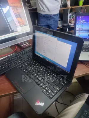 Laptop Lenovo Yoga 11e 8GB Intel Core I3 SSD 128GB