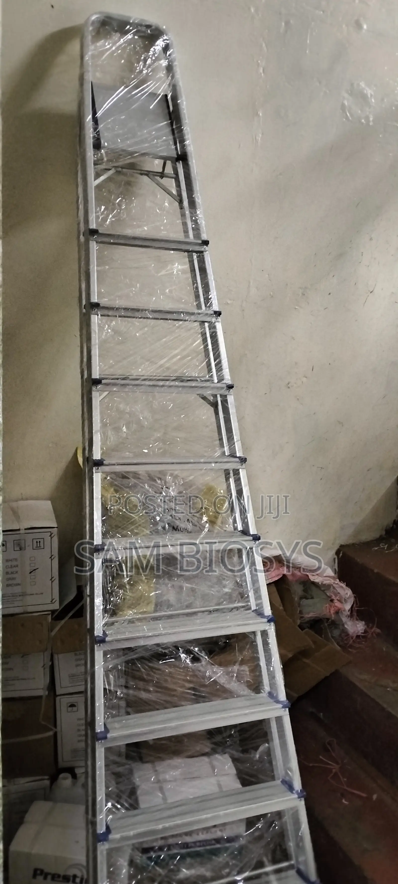 Step Ladder Made of Alluminium.