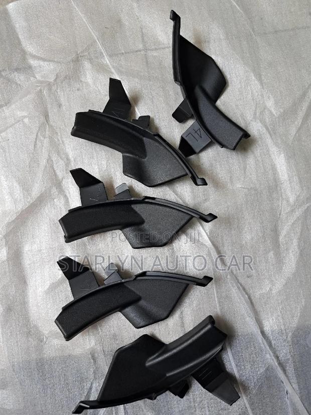 Windscreen Finishers Prado 120