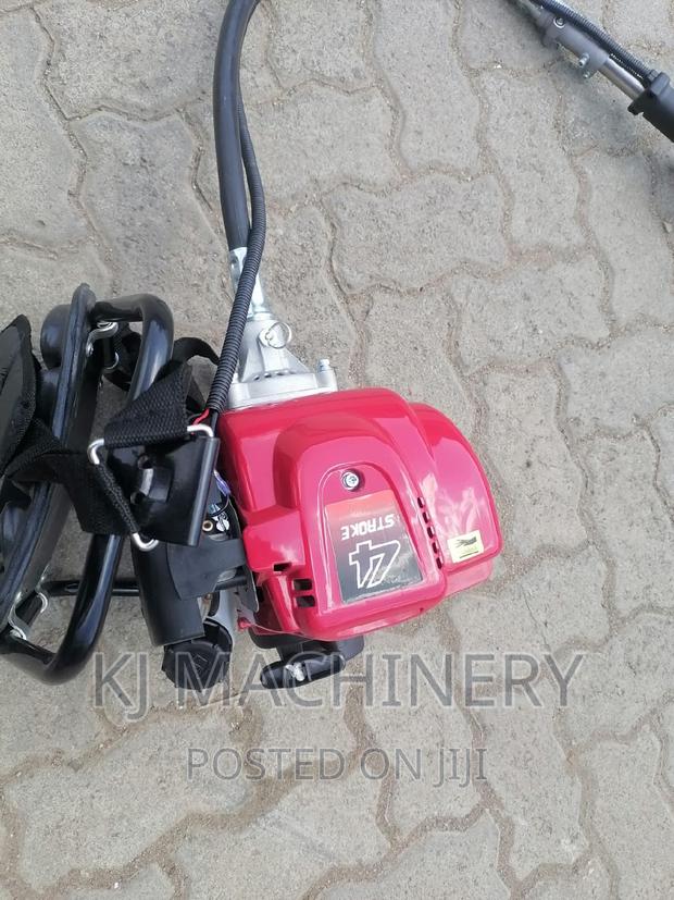 FOUR Stroke Agricultural Brushcutter Quality Assurance - main view