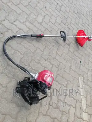 FOUR Stroke Agricultural Brushcutter Quality Assurance