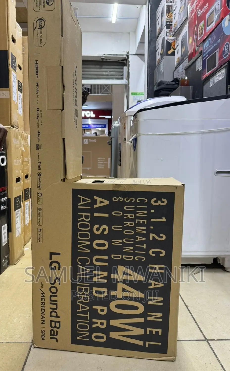 LG SP8A 440W Powerful Soundbar 3.1.2 Ch Meridian System