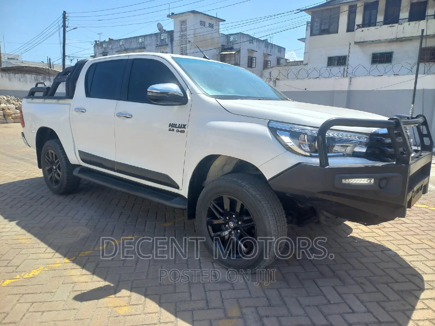 Toyota Hilux 2017 White