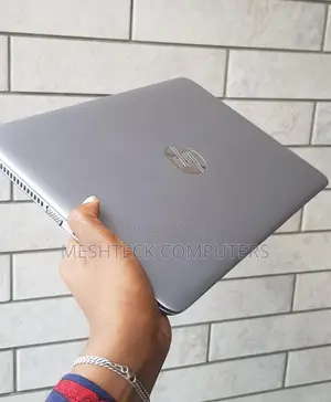 Laptop HP EliteBook 820 G4 8GB Intel Core I5 SSD 256GB