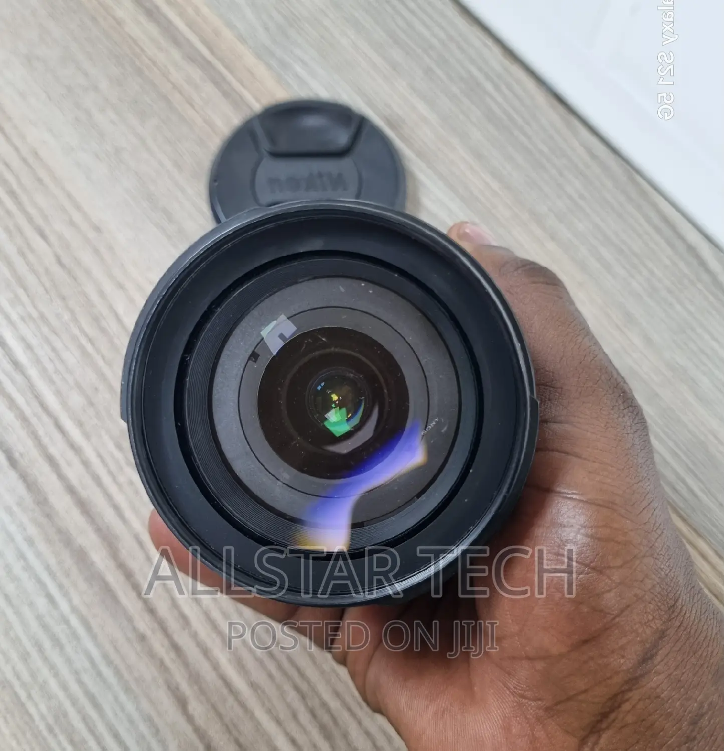 Nikon AF-S 18-70mm