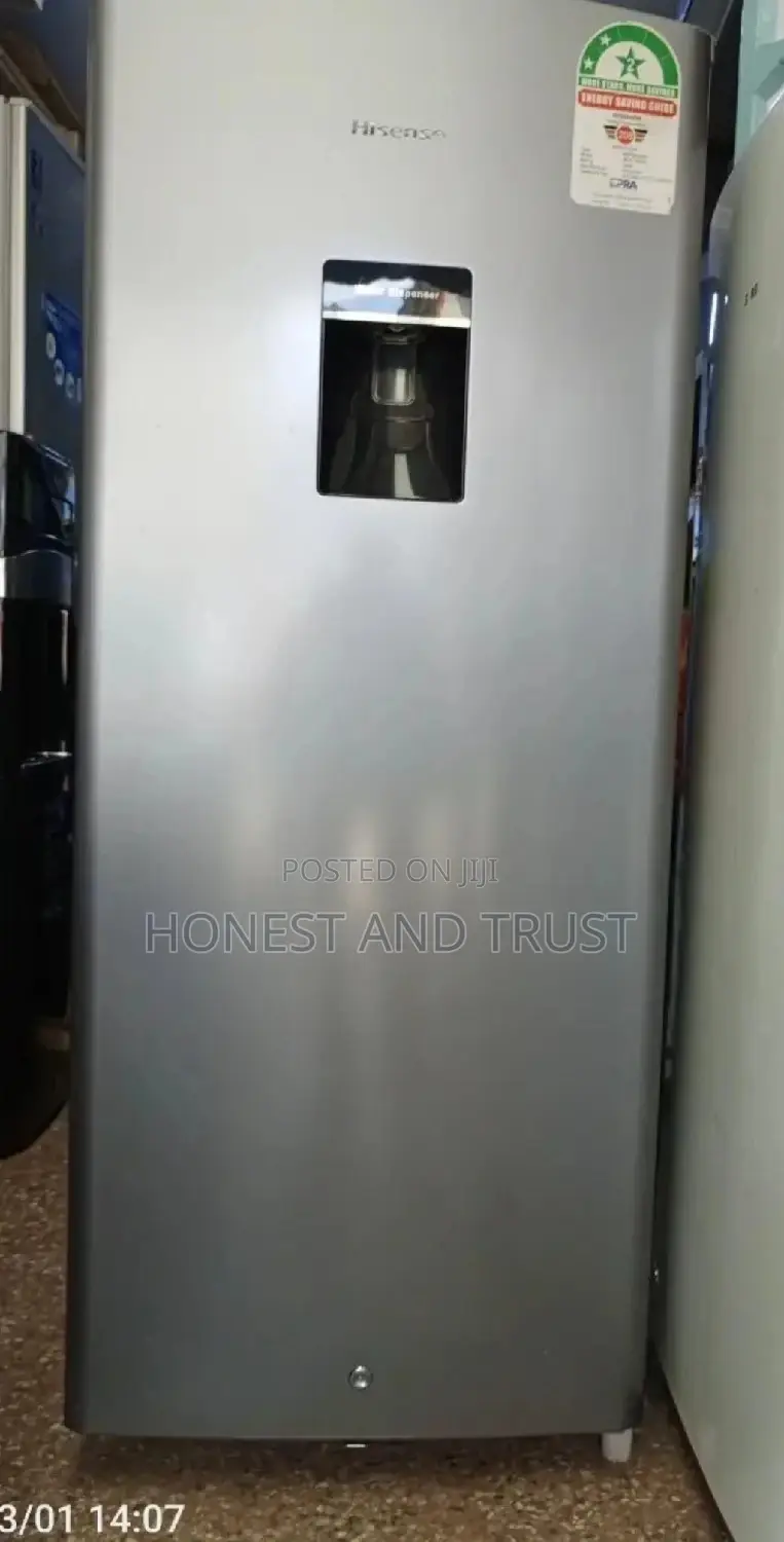 176 Litres Single Door Fridge With Water Dispenser