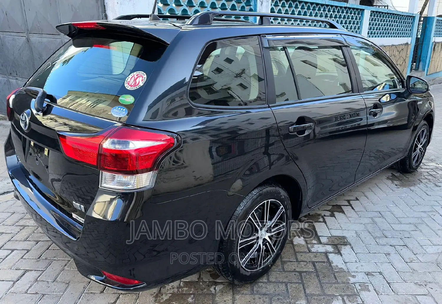 Toyota Corolla Fielder 2017 Black