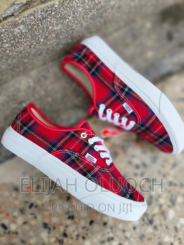 Customized Vans - main view