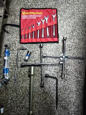 Cross Spanner/L Handle/Combined Spanners