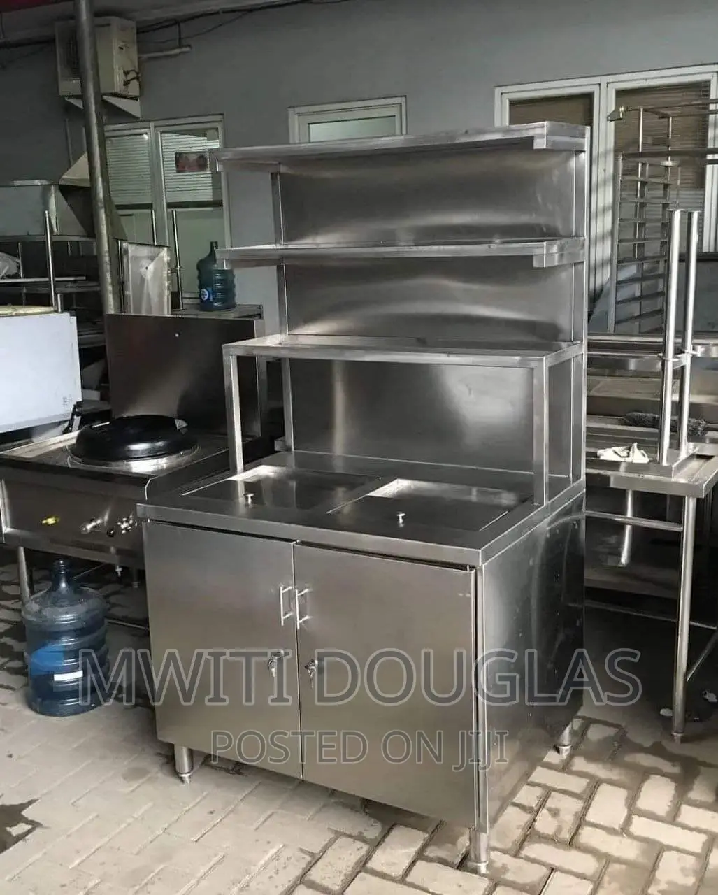 Ss Working Cabinet With Shelves