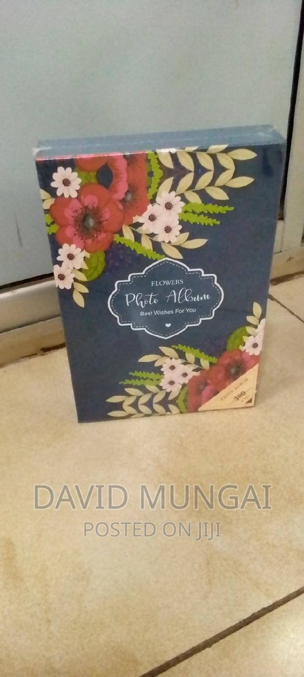 Box Type Photo Album 300 Photos Flowered