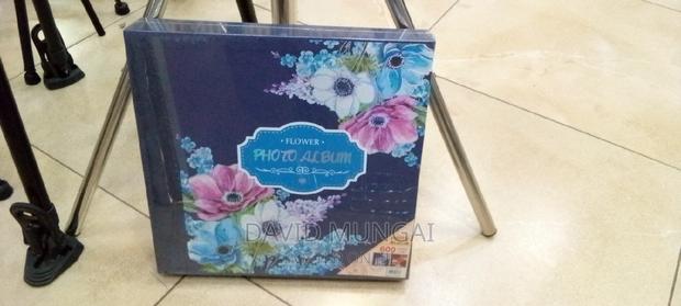 Box Type Photo Album 600 Pictures Flowered