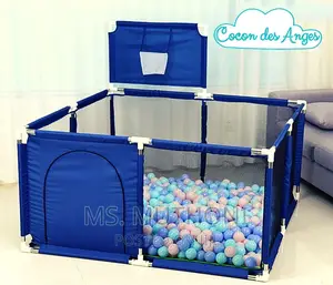 Fenced Baby Playpen With 100 Balls