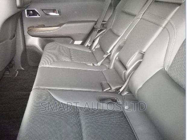New Toyota Land Cruiser 2021 Pearl - thumbnail 6