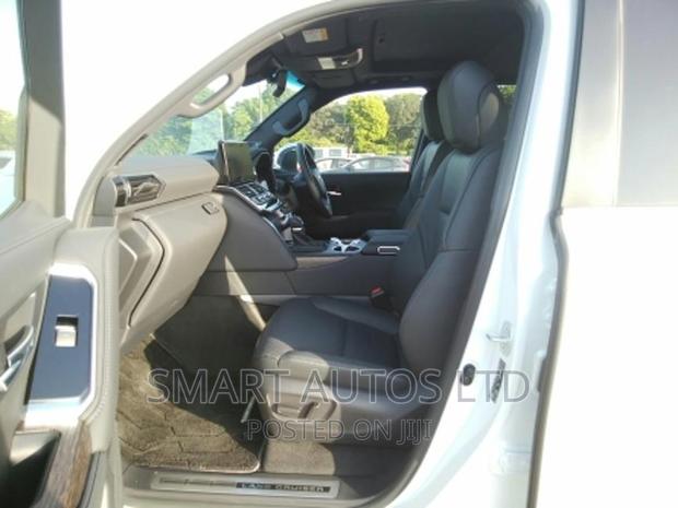 New Toyota Land Cruiser 2021 Pearl - thumbnail 8