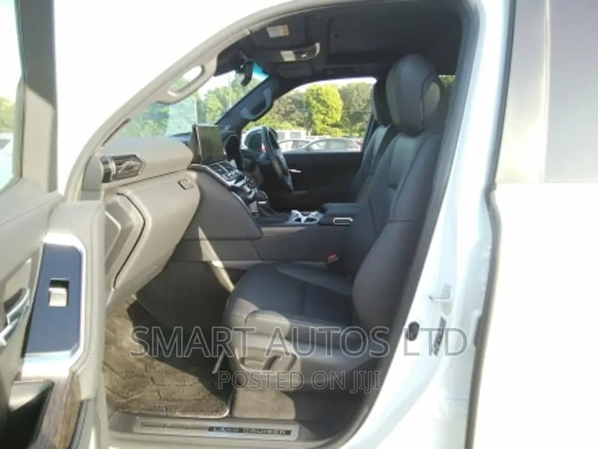 New Toyota Land Cruiser 2021 Pearl